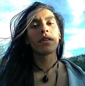 Meet your Posher, River thomas